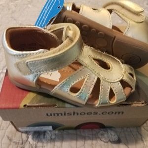 Umi new gold elsie sandals toddler sz 5